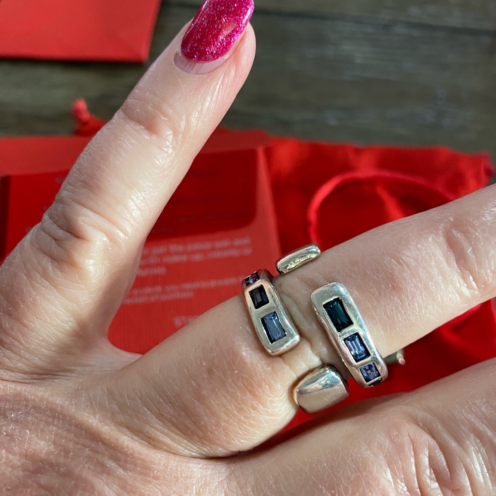 Stunning chunky silver Uno de 50 ring
